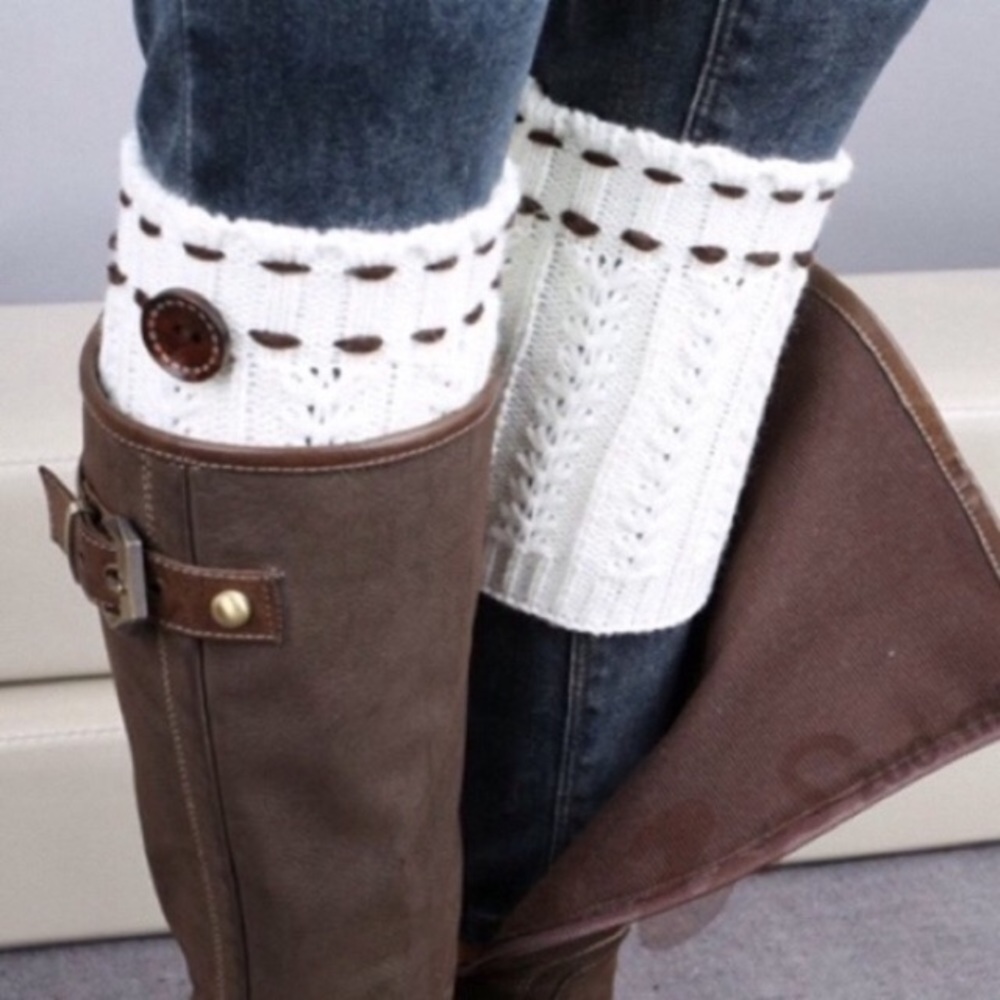 💥 CLEARANCE Striped Crochet Knit Button Detail Boot Cuffs - Picture 3 of 3